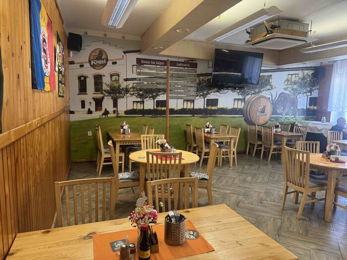 Interiér restaurace – druhý pohled